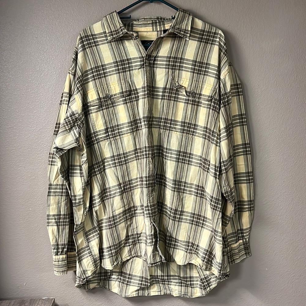 Red head xxl yellow button up